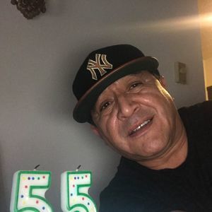 Meet your Posher, Luis